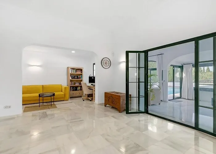 빌라 Beautiful 3 Bedroom In *