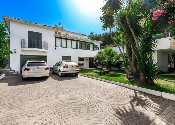 Beautiful 3 Bedroom In 마르베야