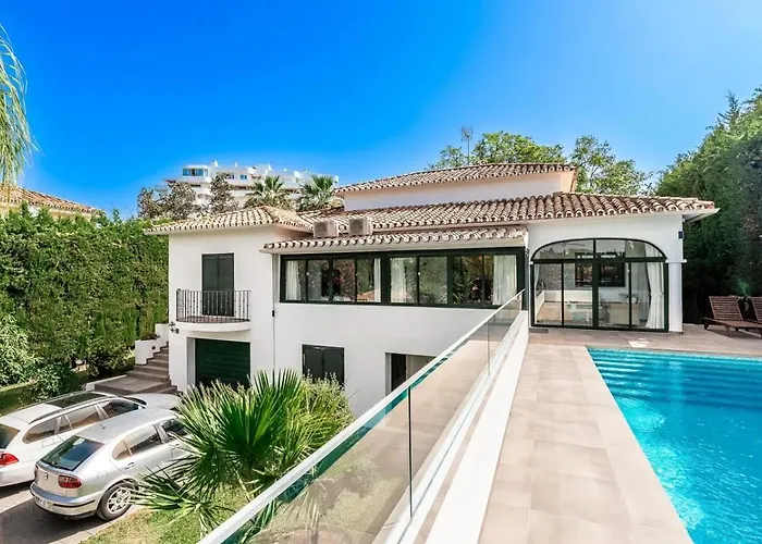 Beautiful 3 Bedroom In * 마르베야