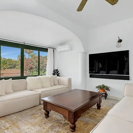 Villa Beautiful 3 Bedroom In *