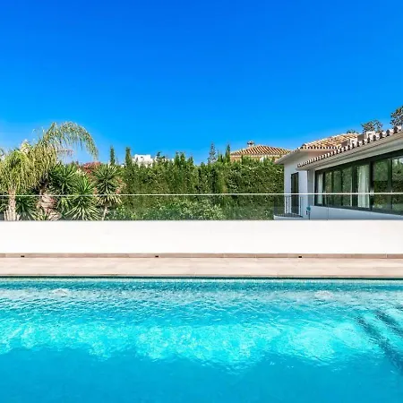 Villa Beautiful 3 Bedroom In Marbella