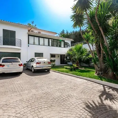 Beautiful 3 Bedroom In Μαρμπέλλα