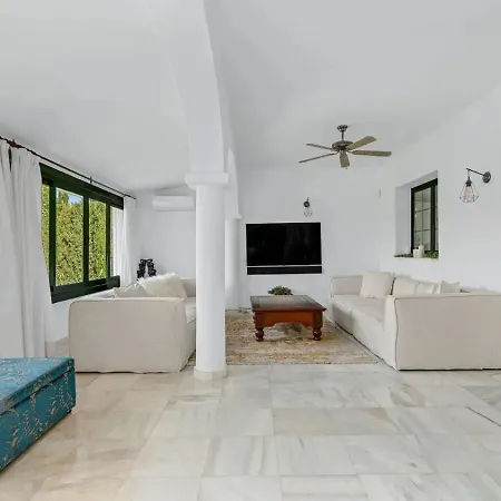 Beautiful 3 Bedroom In Villa *