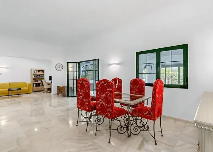 Beautiful 3 Bedroom In Marbella