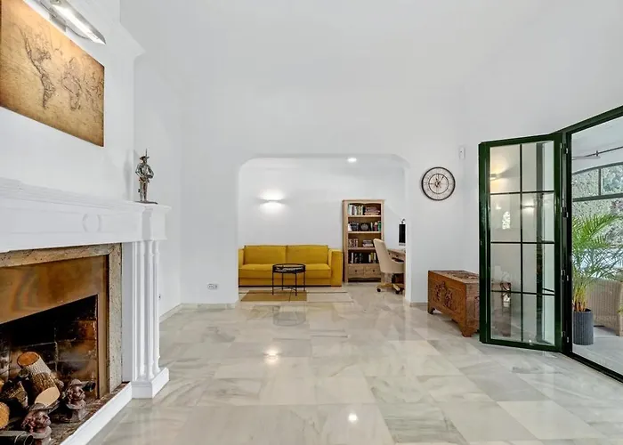 Beautiful 3 Bedroom In