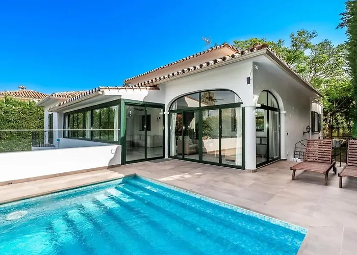 Beautiful 3 Bedroom In Villa Marbella