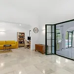 Villa Beautiful 3 Bedroom In *