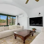 Villa Beautiful 3 Bedroom In *