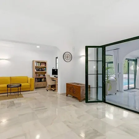 Vila Beautiful 3 Bedroom In *